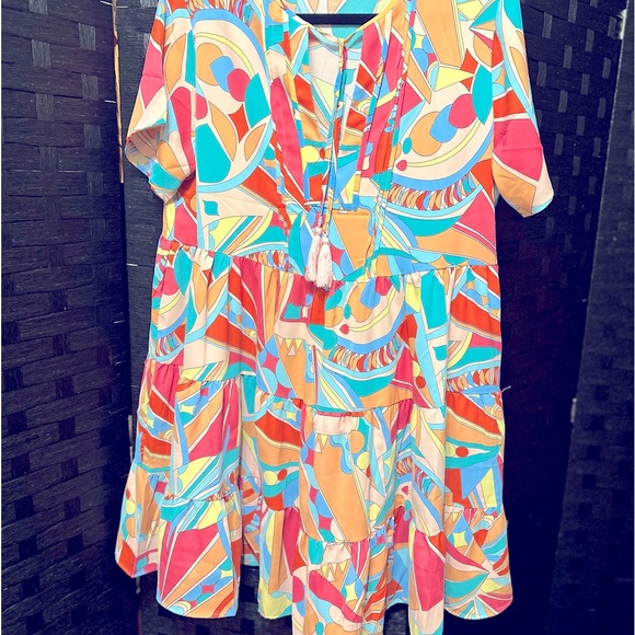 Multi-Color Boutique Mid-Dress - Picture 5 of 7